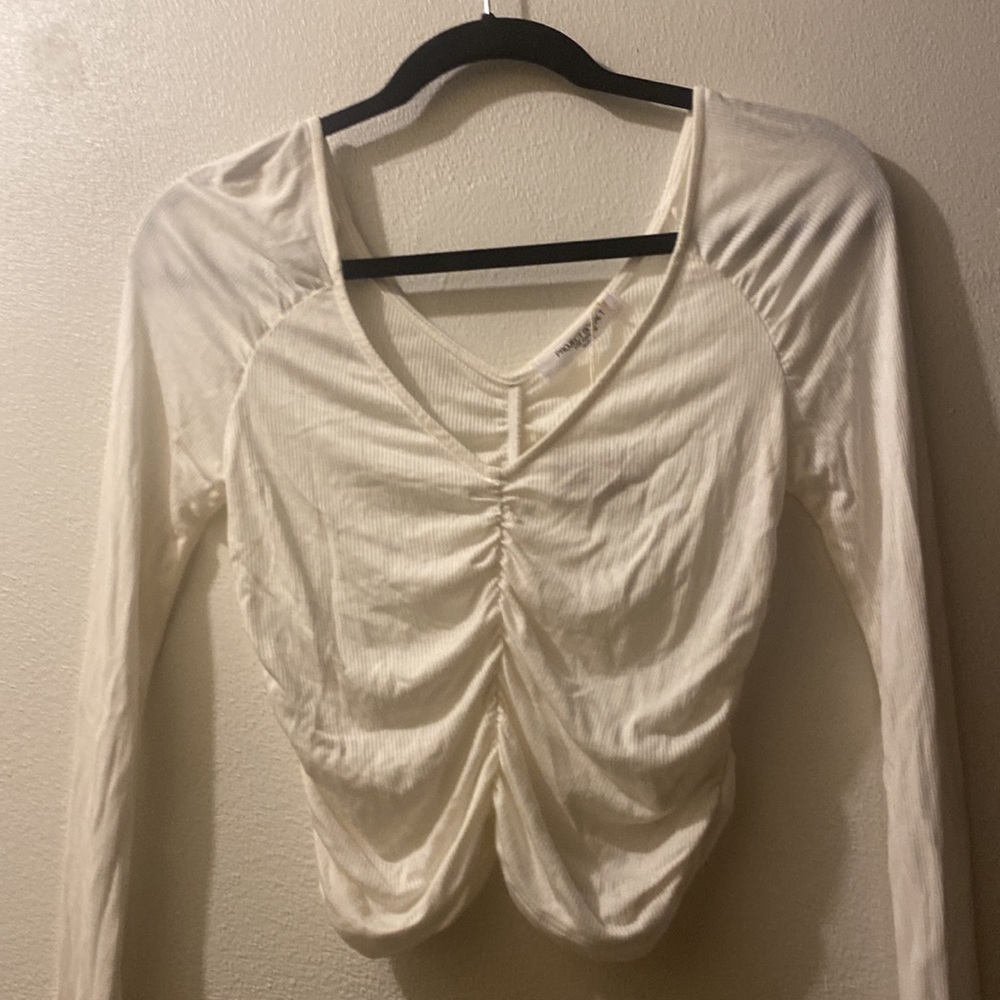 Project Social T women’s size medium Cream Ruched Cropped Top